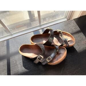 Birkenstock Yara Iridescent Snake Print Sandal Womens EU 38 US ~7 Black Toe Ring